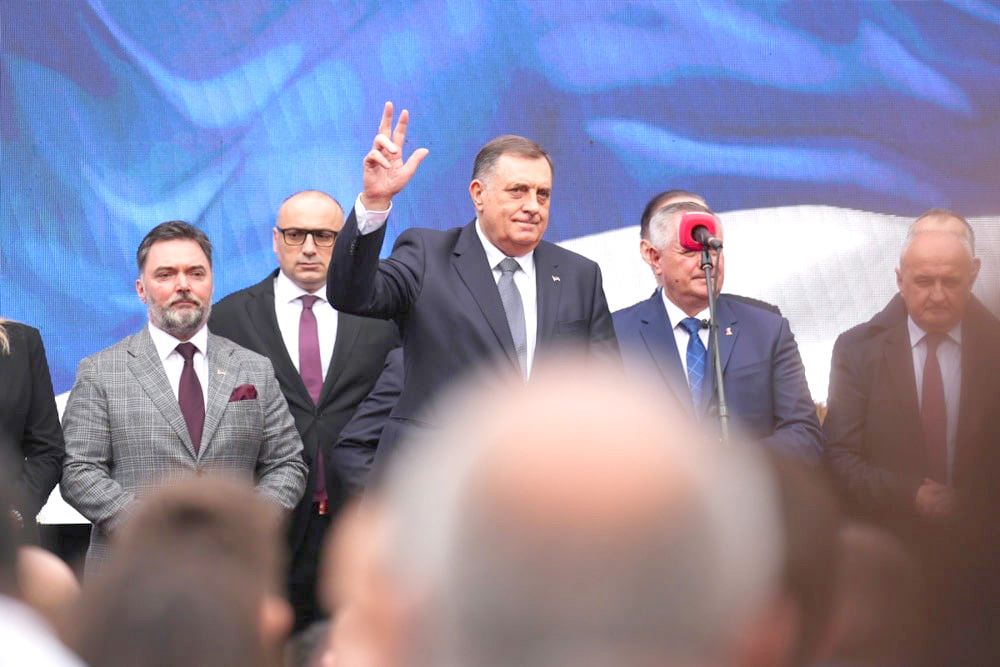 BiH po përballet me krizën më serioze që nga viti 1995, ja pse Dodik mund të përfundojë ose në burg ose i arratisur