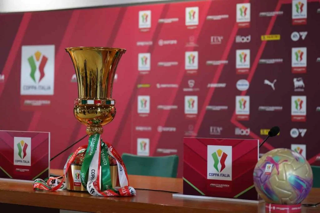 Bologna e Milan, “luftë” për kupën! Sot finalja e madhe në “Olimpico”, kuqezinjtë duan të shpëtojnë sezonin