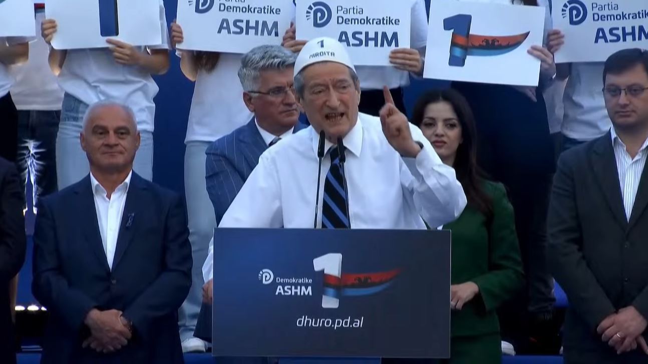 “Burreci 2 metra ka 3 muaj që flet me vete”, Berisha me akuza të forta për Ramën:Në Valencia u hodh në kosh pasaporta..