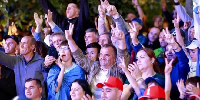 Çyryk në fëmijëri, rini e pleqëri’/ Shehu-Ramës: Burrat dibranë të mendjes, punës e penës do të të përgjigjen më 11 maj!