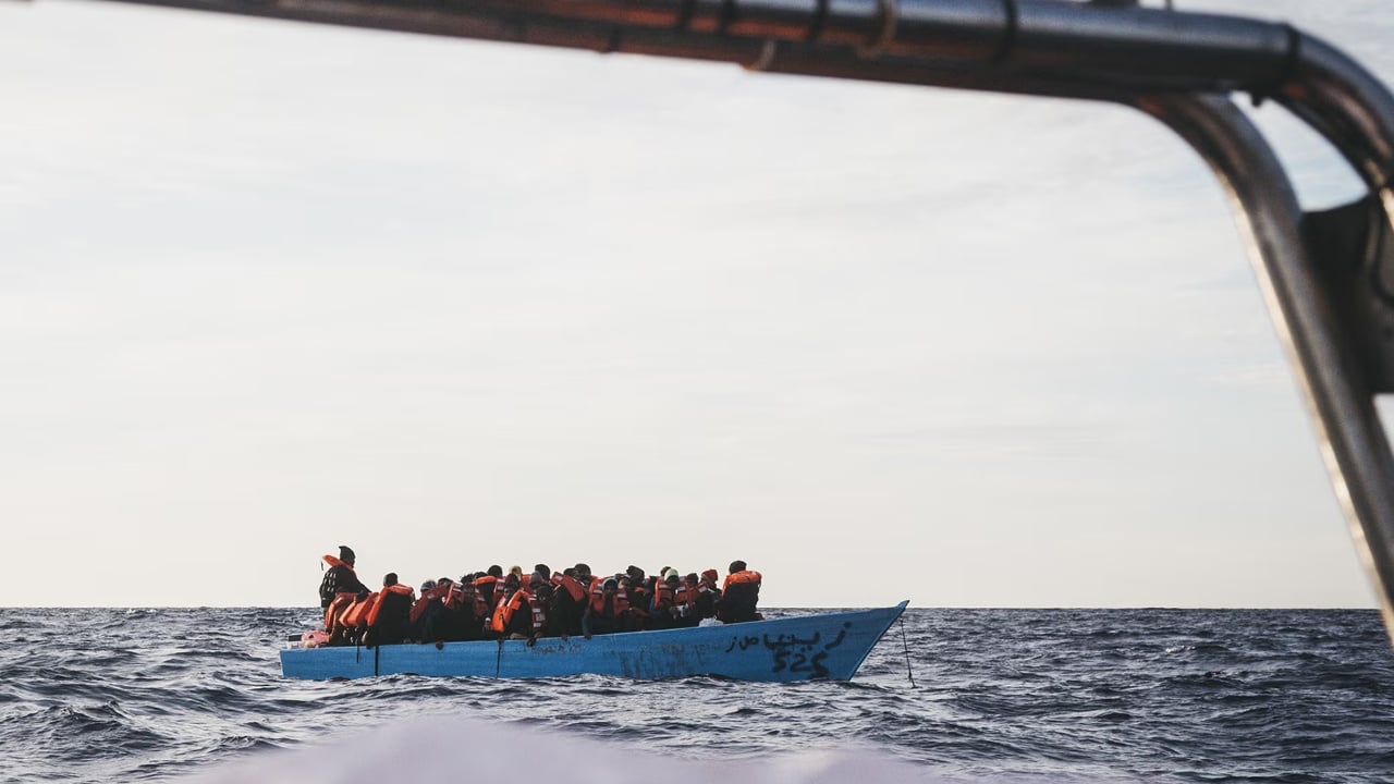 Deportime drejt një zone lufte? Lëvizja e Trump që ka alarmuar botën, emigrantët mund të dërgohen në “ferrin” libian