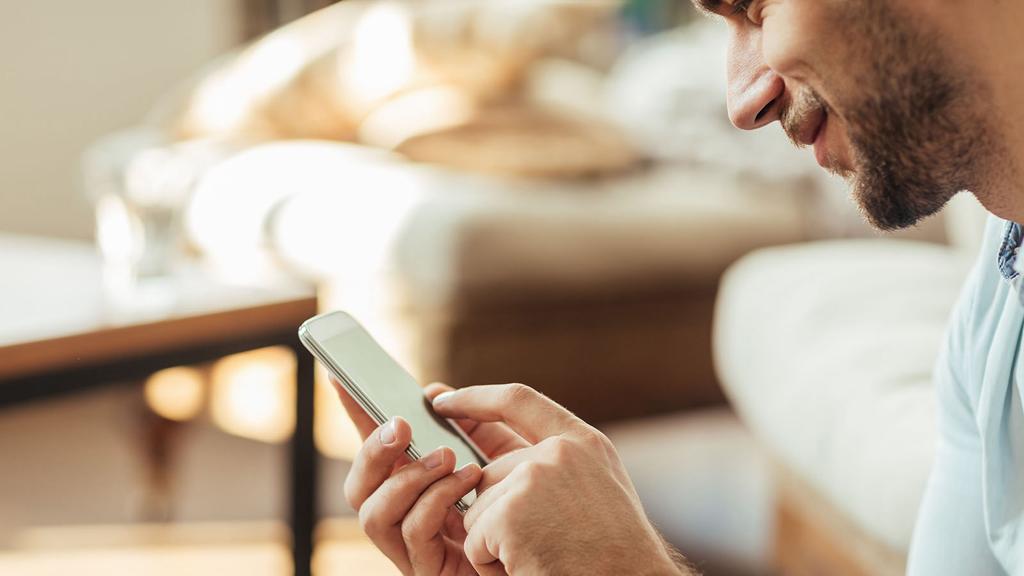 Dërgimi dhe marrja e parave tani kërkon vetëm një numër telefoni ose kartë: Shërbimi Visa Direct tani i disponueshëm në tregun tonë