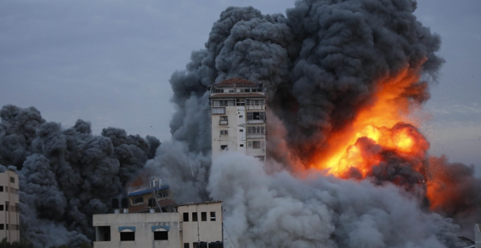 Dhjetëra të vrarë në Gaza, Izraeli nis ofensivën masive tokësore, zhvendosen mijëra palestinezë