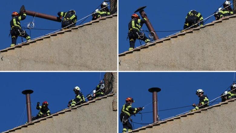 Disa ditë para fillimit të konklavës, zjarrfikësit instalojnë oxhakun nga ku do dalë tymi pas votimeve për pasardhësin e Papa Françeskut