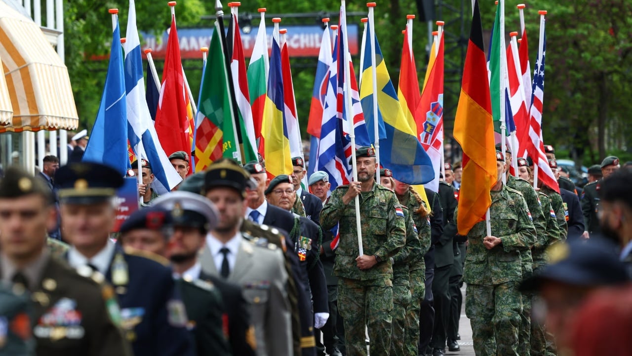 Dita e Fitores në Europë, 80 vite pas Luftës së Dytë Botërore/ Ceremoni, tensione dhe rikthimi i frikës