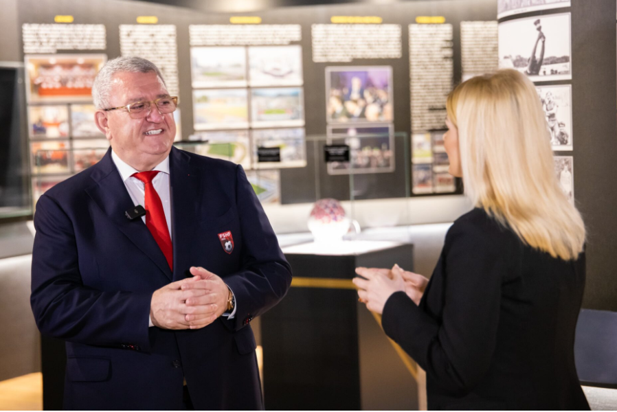 “Do thuash, ky futbollist ka luajtur në Rrogozhinë”! Armand Duka tregon bisedën me kryetarin e Bashkisë dhe flet për Shqipërinë: Nuk jam zhgënjyer nga U-17