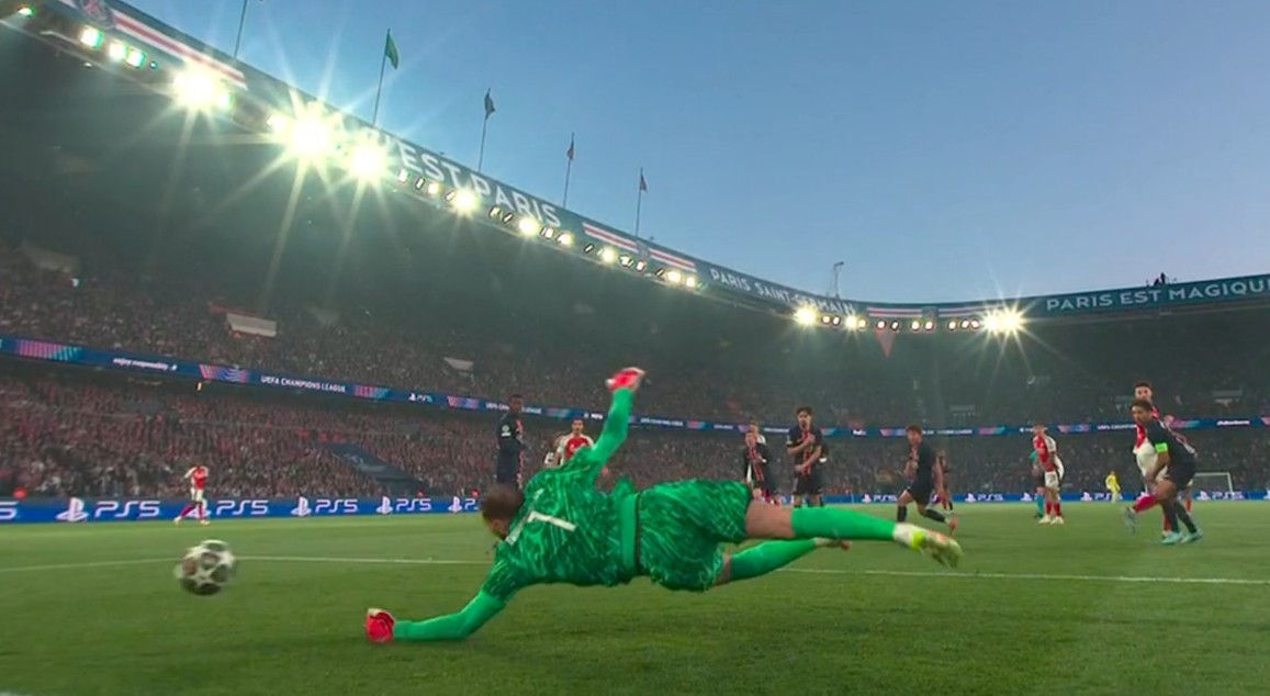 Donnarumma tregon që është numri 1 në botë, italiani shpëton PSG-në në 2 raste të pastra (video)