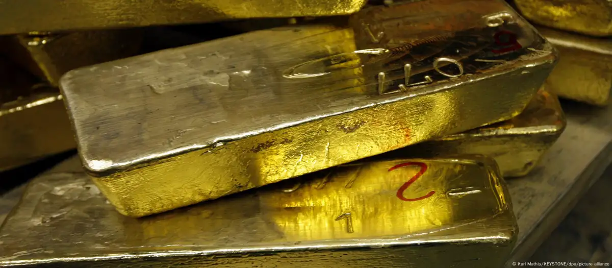 DW: Sa i sigurt është ari gjerman në Nju-Jork? Pse Bundesbank nuk e sjell arin në vend?