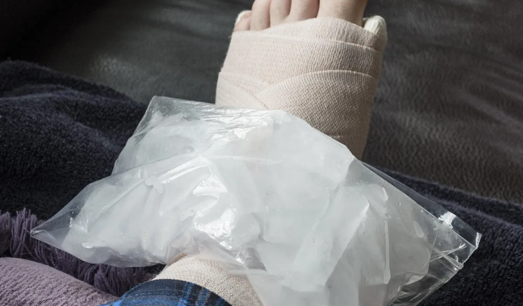 E keni ditur gabim! Pse nuk duhet vendosur asnjëherë akull aty ku jeni lënduar