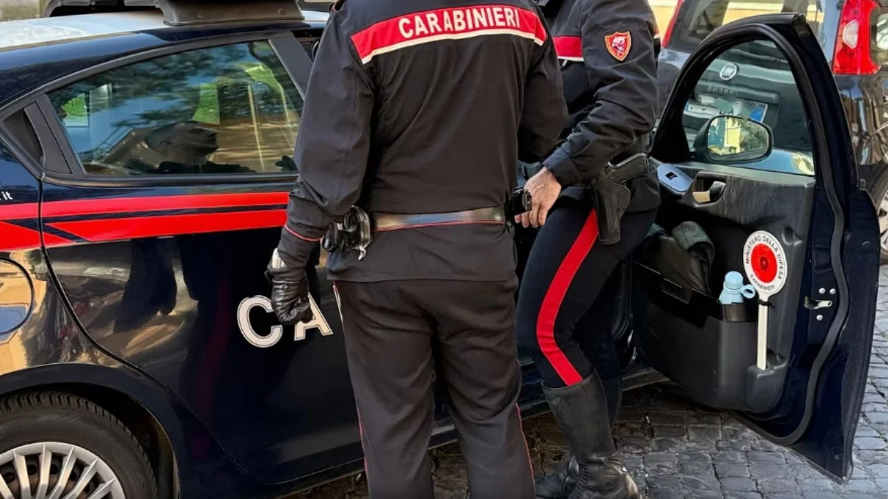 E Rëndë në Itali! Trupi i një 90-vjeçareje gjendet në një garazh, djali e mbante të fshehtë për t’i tërhequr pensionin