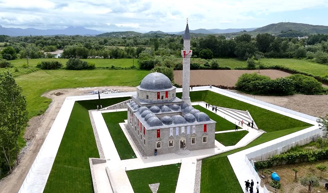 Edi Rama uron këtë të shtunë, me Xhaminë e Plumbit, këtë kryevepër të trashëgimisë sonë kulturore