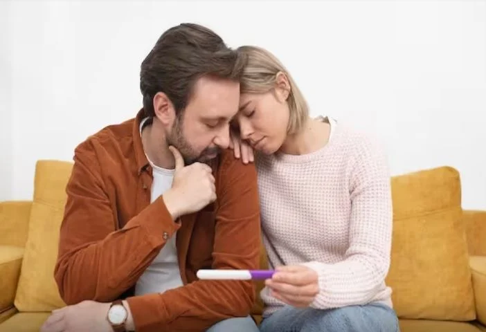 Ekspertët ngrenë alarmin mbi rënien globale të fertilitetit