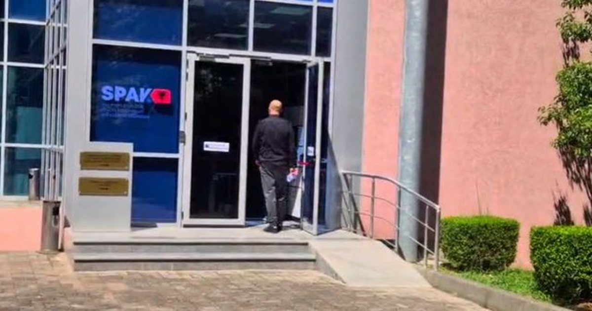 Falja e gjobave nga qeveria para zgjedhjeve/ Aulon Kalaja bën kallëzim në SPAK