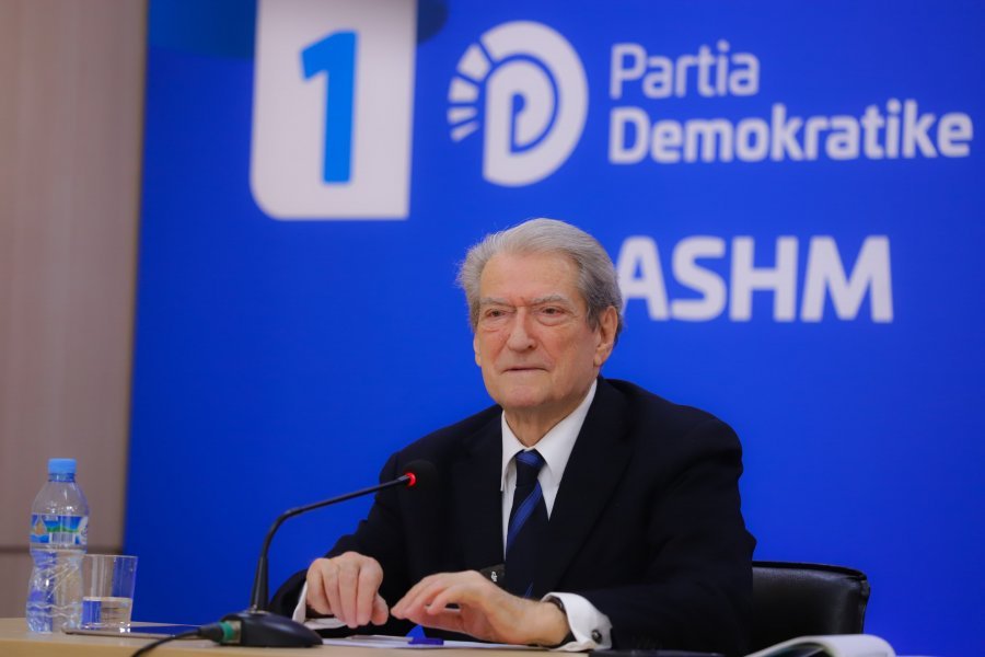 Farsa zgjedhore e 11 majit/ Sali Berisha: Rama fitoi 28 mandate me bandat kriminale