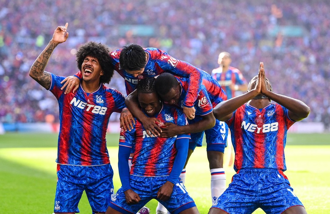 Finalja e FA Cup: Eze shënon pas një aksioni fantastik, Marmoush gabon nga penalltia