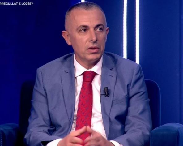 Flet ish-prokurori i larguar nga Vetingu, Arjan Ndoja tregon pse hyri në politikë: Kam informacione brenda PS, luajmë..