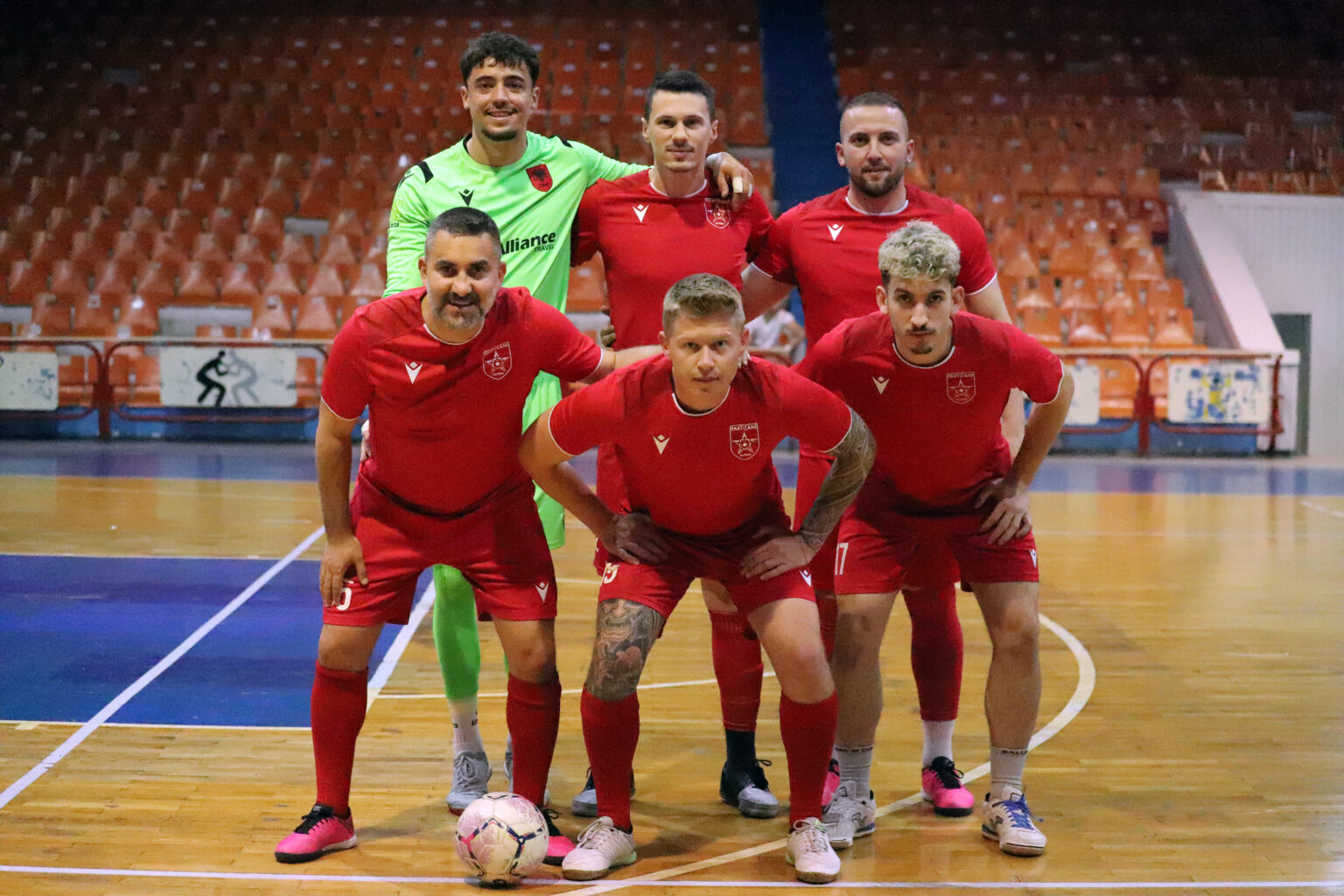 Futsall/ Luhen ndeshjet gjysmëfinale, Tirana & Vllaznia sigurojnë finalen për titullin kampion
