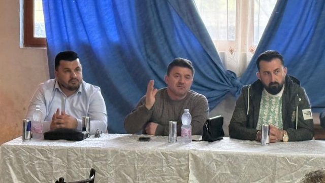 Gafa e PD: Ka Elvis Roshin në koalicion, por në spotin elektoral e përdor për të sulmuar Ramën