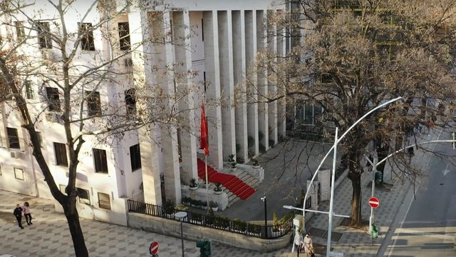 GJKKO la në fuqi sekuestron e celularit, GJL prish vendimin për Arbër Veliajn