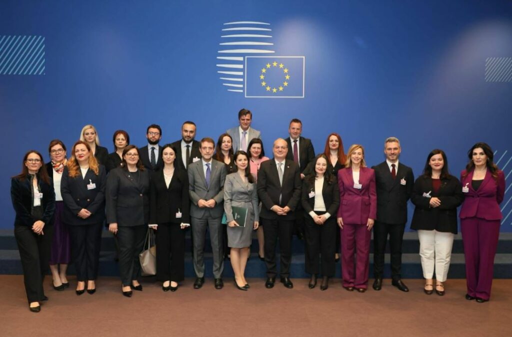 Hapja zyrtare e grup-kapitullit të tretë, Hasani: Reflektim i progresit të Shqipërisë e bazuar në meritë