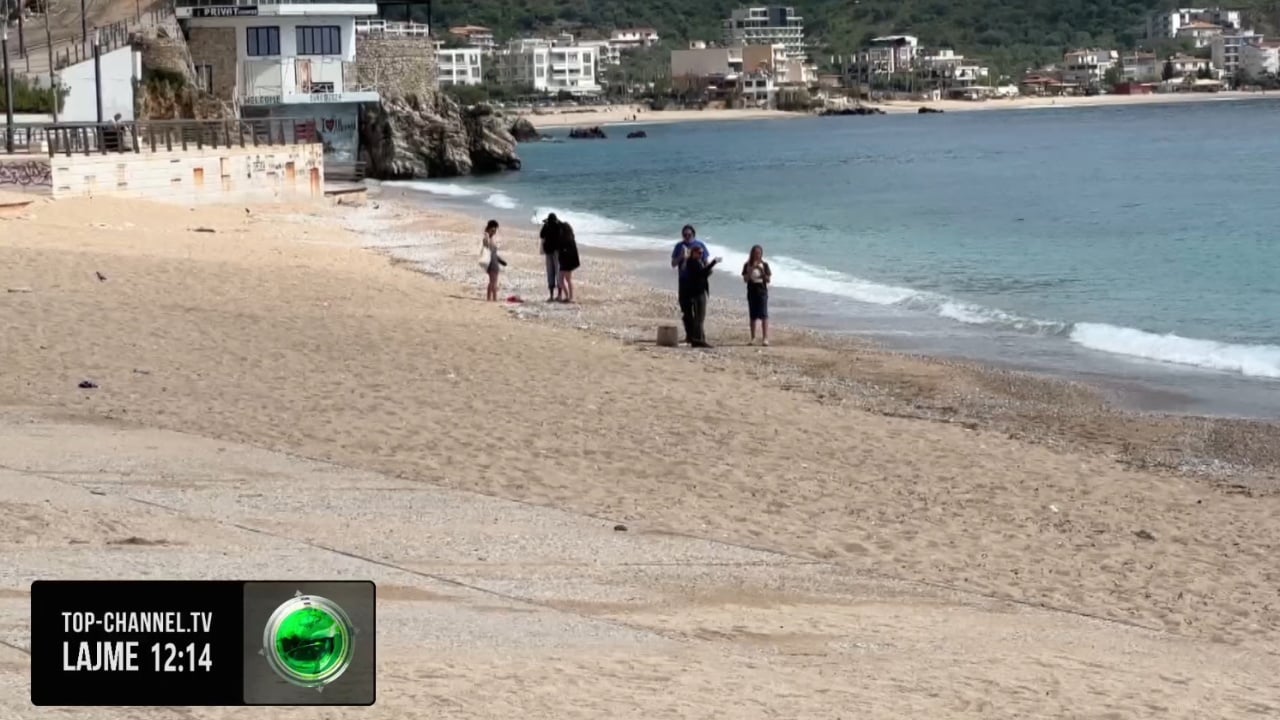 Himara “kryeqyteti” i turizmit! Fluks të vizitorëve nga Anglia, Kina, Katari apo India. Më të kërkuarat plazhet e paprekura