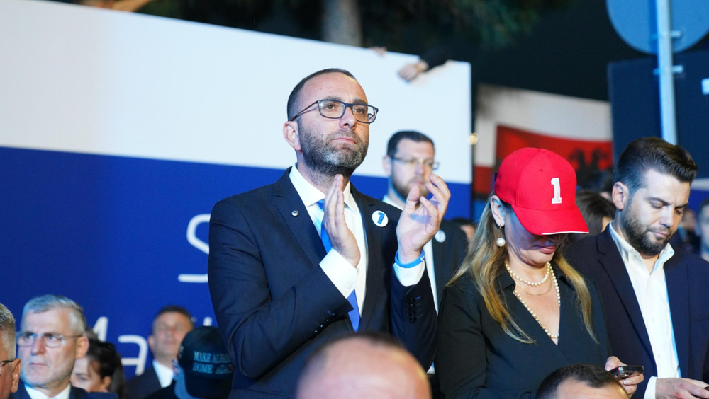 Humbja drastike e PD-së në Fier, Bardhi: Me zemër të thyer, Shqipëria ka nevojë për ne