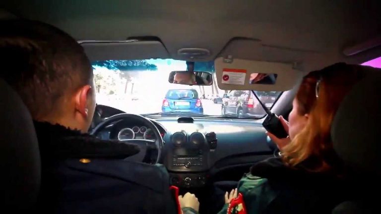 I dehur në timon dhe me mallra kontrabandë në makinë, arrestohet shoferi në Gjirokastër