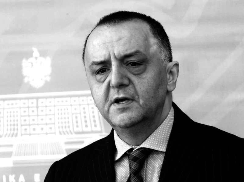 I jepet sot lamtumira e fundit Artan Lames, homazhet tek Akademia e Shkencave