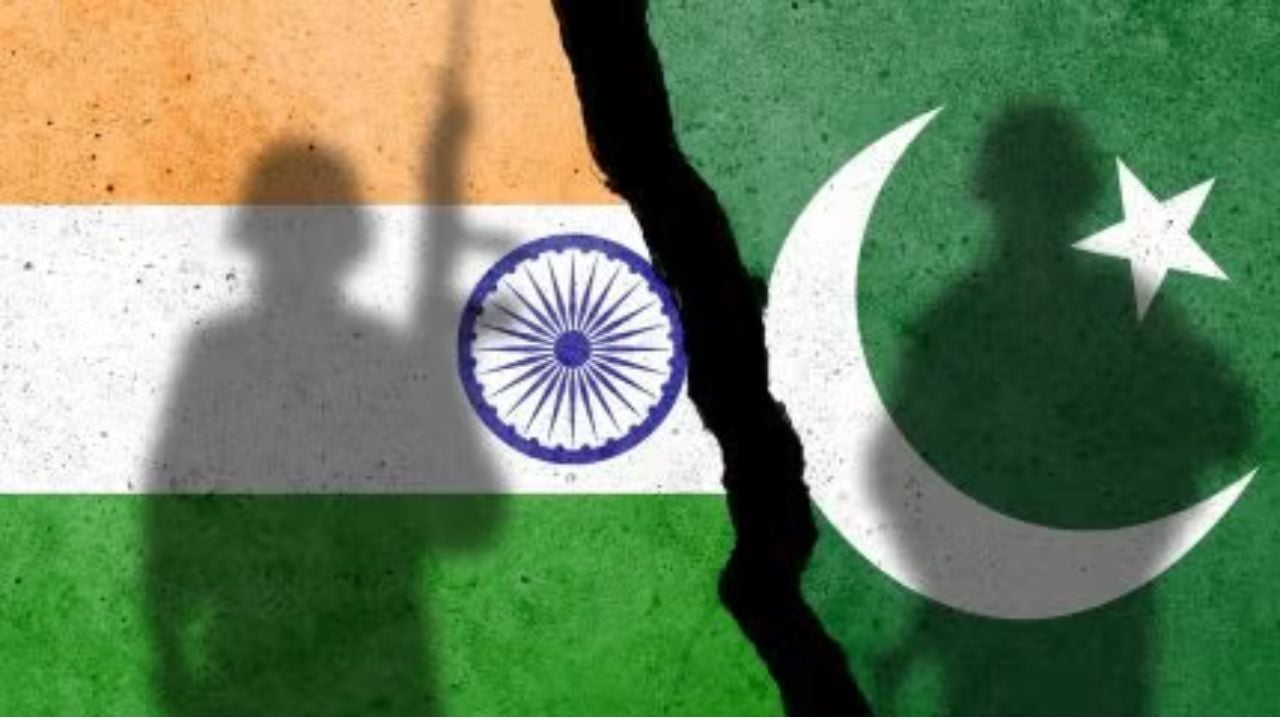 Indi-Pakistan, “prag shpërthimi”: Shkëmbime sulmesh artilerie në kufi!