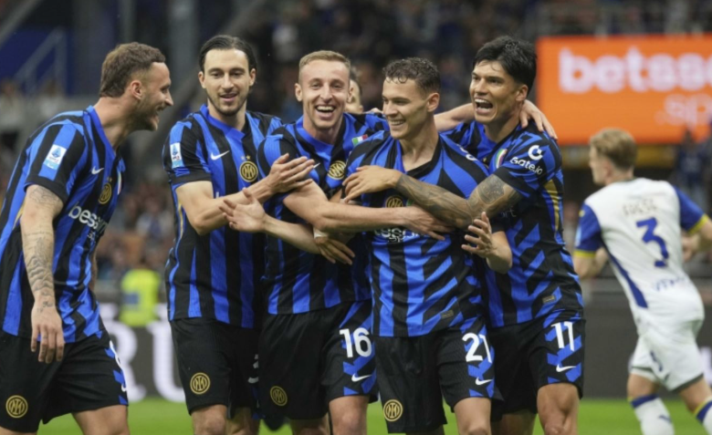 Interi i falet Kristjan Asllanit, ylli kuqezi mban zikaltrit ende në lojë për titullin kampion