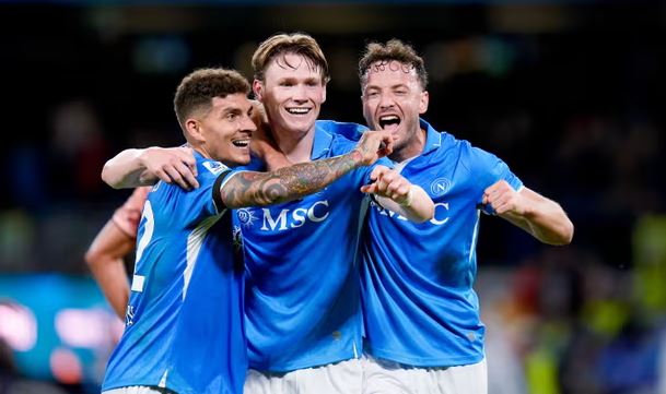 Interit nuk i mjaftojnë 3 pikë për të ‘rrëmbyer’ titullin, Napoli kampion i Italisë