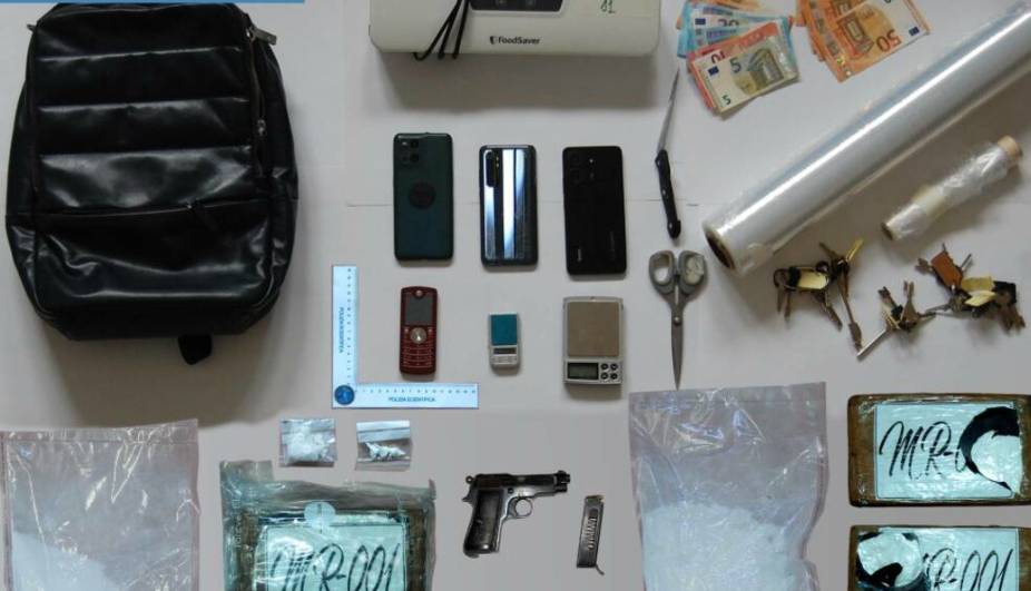 Iu gjet kokainë dhe armë në lokal, arrestohet 27-vjeçari shqiptar në Itali