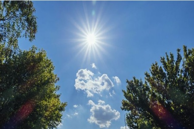 Java nis me mot të paqëndrueshëm, por temperaturat parashikohen deri në 28 gradë celcius