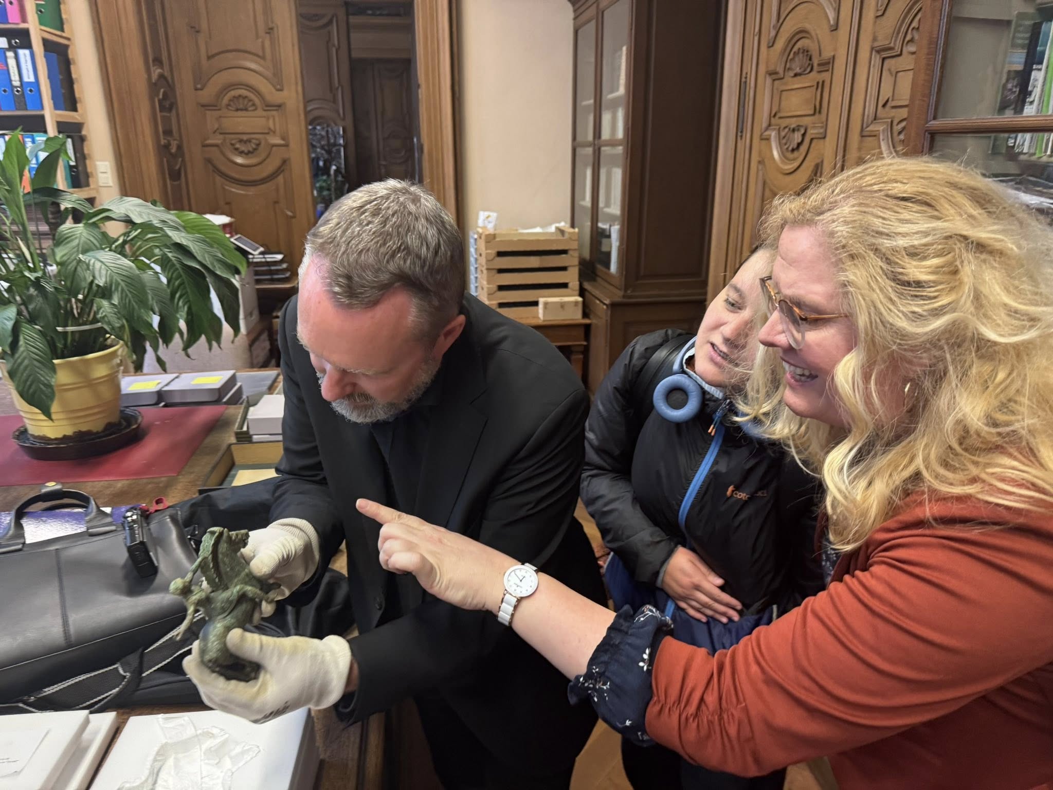 “Kalorësi i Babunjës” ekspozohet për herë të parë në Vjenë thesari 2600-vjeçar