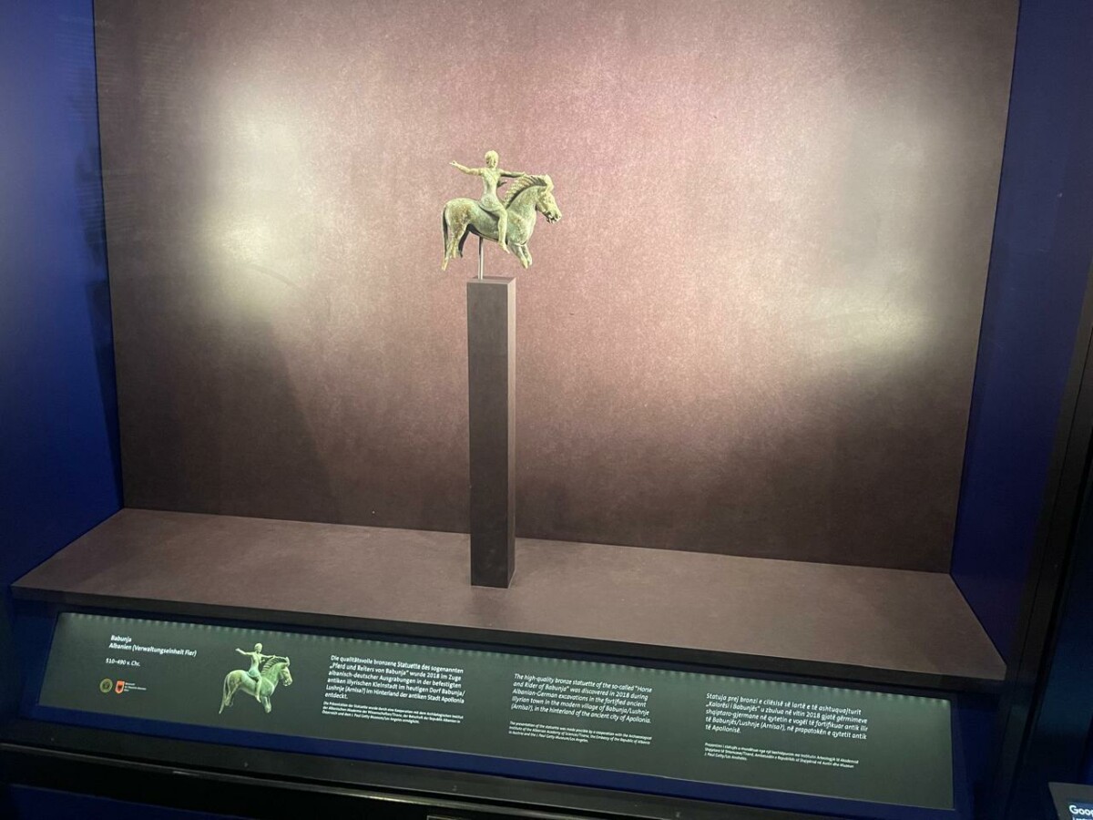 “Kalorësi i Babunjës” vepër 2600 vjeçare zbulim i arkeologjisë shqiptare ekspozohet në Muzeun e Vjenës