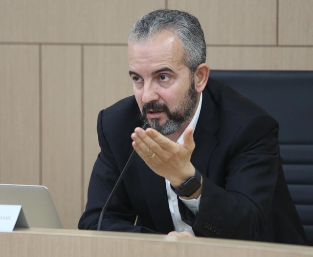 “Kandidatët për deputetë kanë kërkuar të futen në qendrat e votimit”, reagon Ilirjan Celibashi