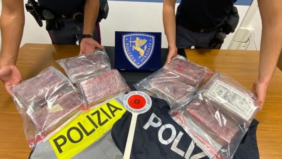 Kapet në Brescia shqiptari me 14 milionë euro kokainë