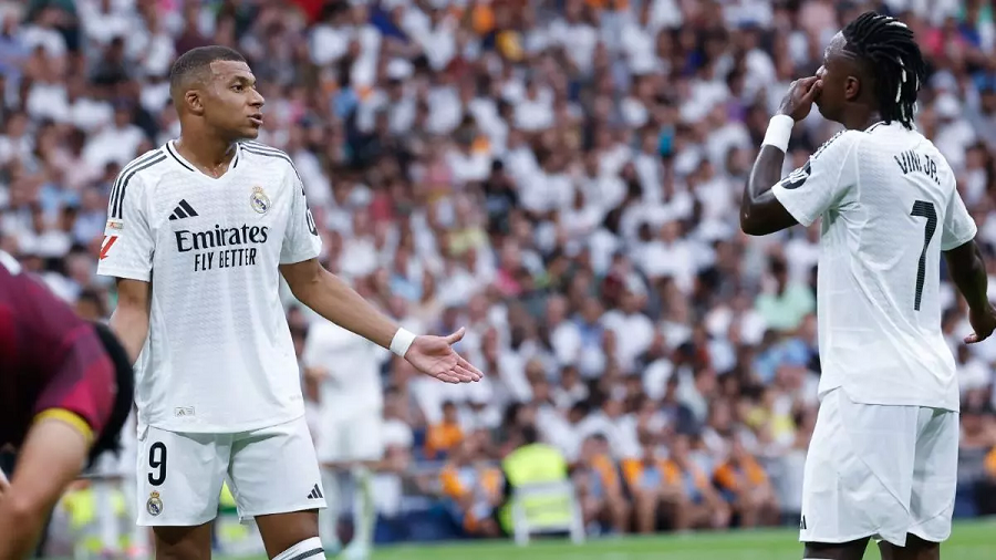 Këshilla për Xabi Alonso-n në lidhje me Mbappe: Mos i kërko të luajë si Messi, Modric, Zidane apo Platini. Detyra e tij është…