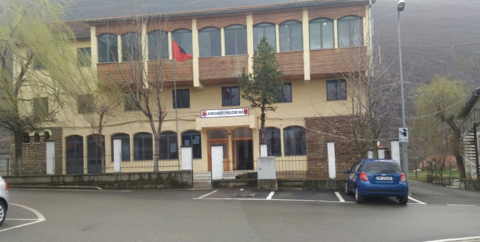 Konflikt mes dy familjeve në Has për motive pronësie, plagosen dy persona…