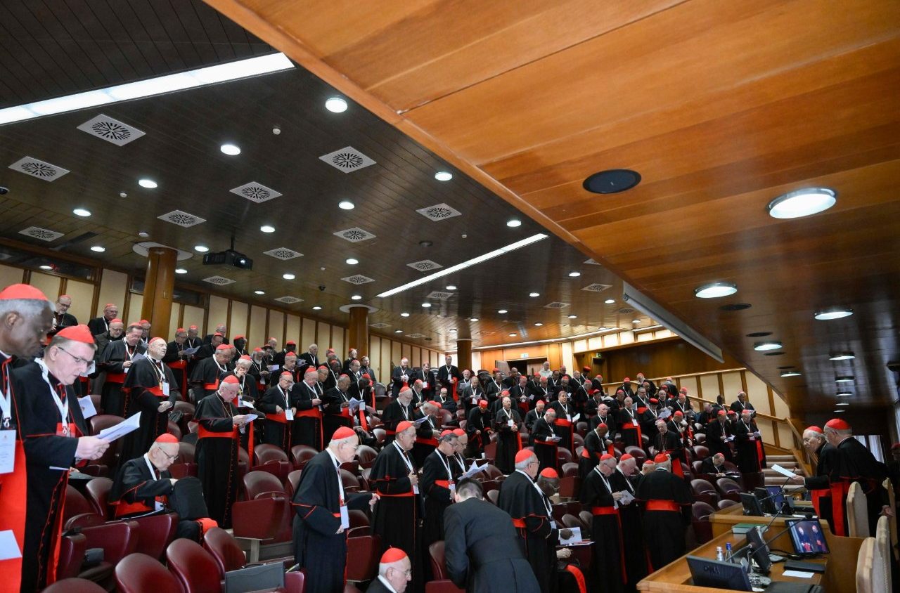 Konklavi, 131 kardinalë zgjedhës në Romë. Nga data 6 maj do të jenë në Santa Marta