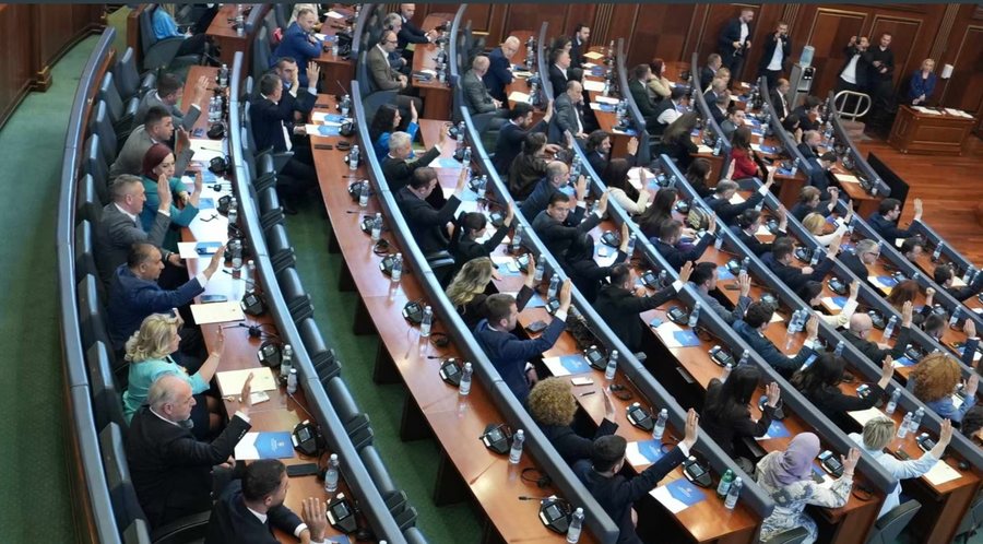 Konstituimi i Kuvendit të Kosovës, tentohet sot për herë të 21-të