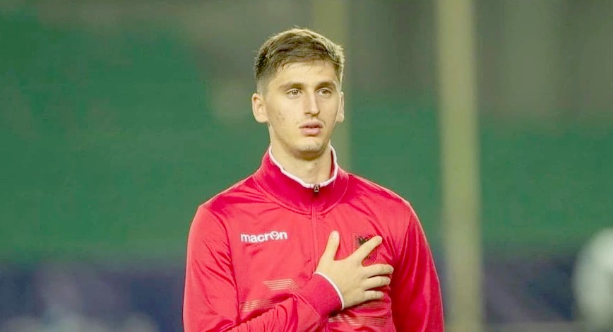 Kumbulla me ambicie të qarta, të drejtojë mbrojtjen kuqezi në fushë kundër Serbisë