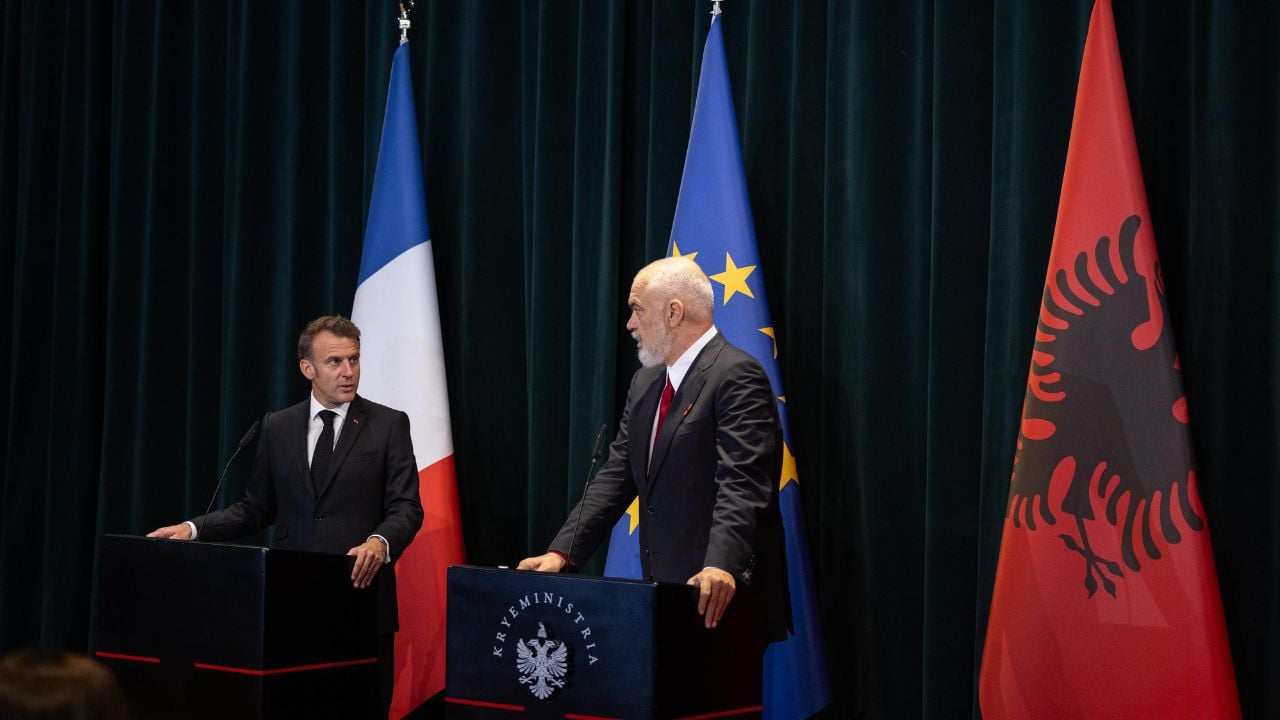 “Ky vend ka nevojë më shumë njerëz që të na besojnë”/ Rama në konferencë me Macron: Jetojmë kohë të ndërlikuara, Evropa duhet të bëjë të pamendueshmen