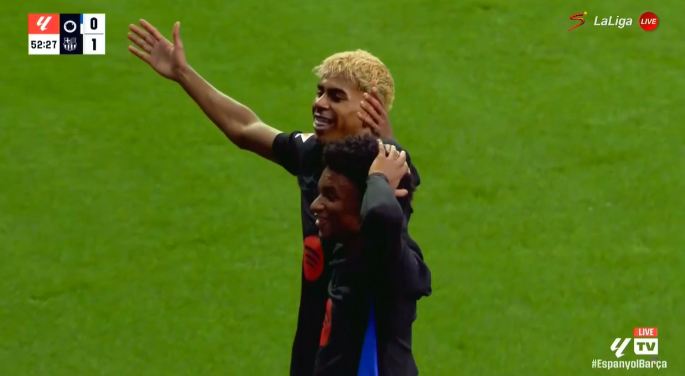 Lamine “FANTASTIK” Yamal vazhdon të luajë playstation në fushë (VIDEO)