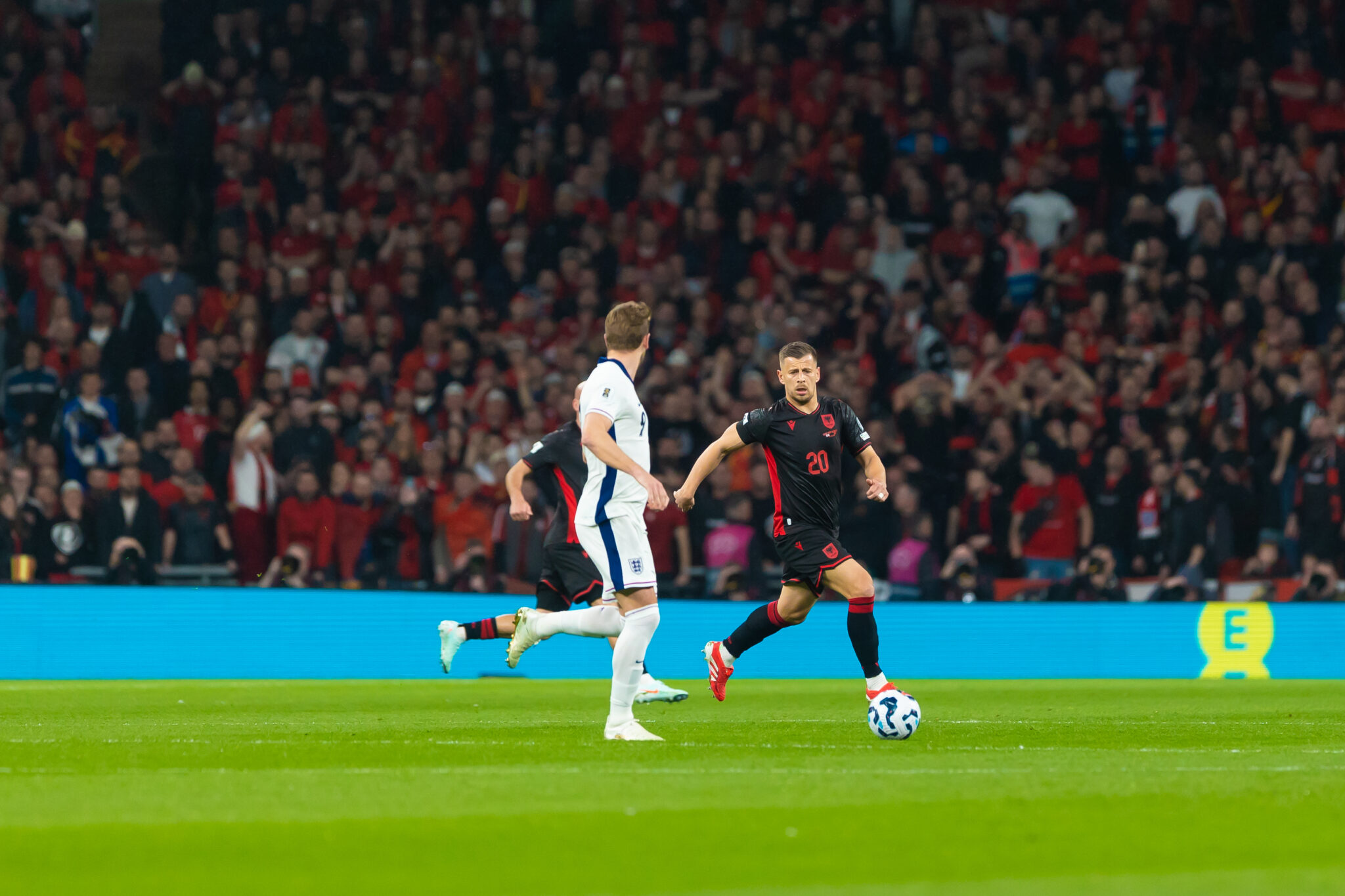 Legjionarët kuqezi po shkëlqejnë në Europë, a janë gati për sfidën me Serbinë?