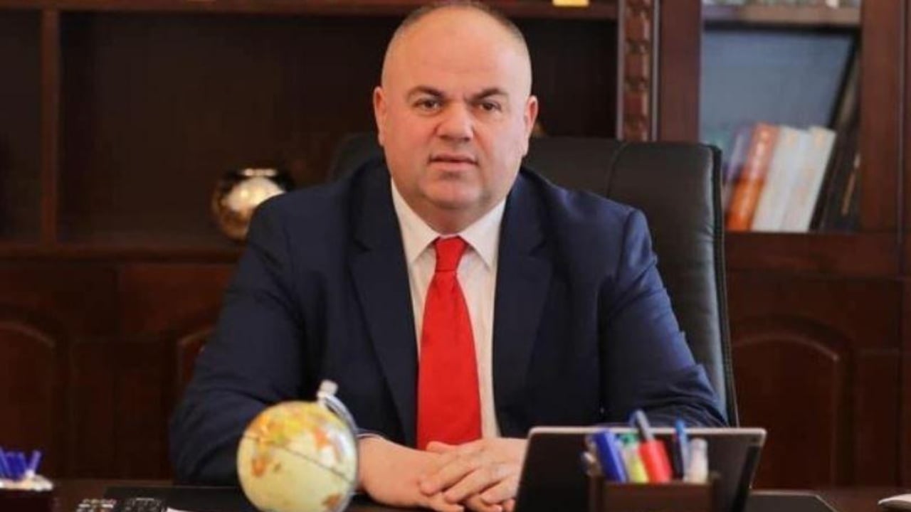 Lirohet Safet Gjici, ish-kryebashkiaku i Kukësit lë qelinë për shkak të gjendjes së rënduar shëndetësore