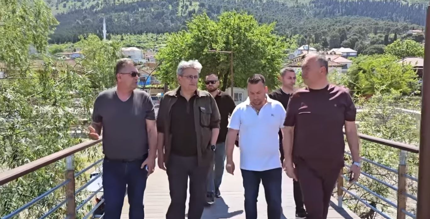 Makineri e specializuar për pastrimin e Liqenit të Shkodrës, Beci: Ne e kemi në vëmendje natyrën