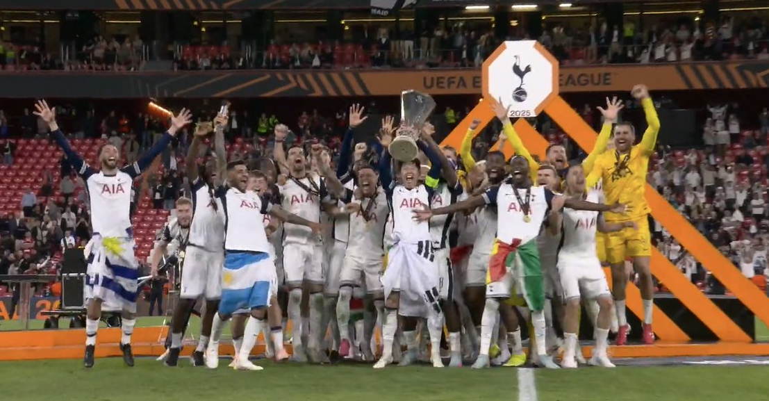 “Mallkimi” u thye/ Jo vetëm Kejni, Totenhemi fiton trofeun e parë pas 17 vitesh! Mundin Mançester Junajtedin në finalen e Ligës së Europës