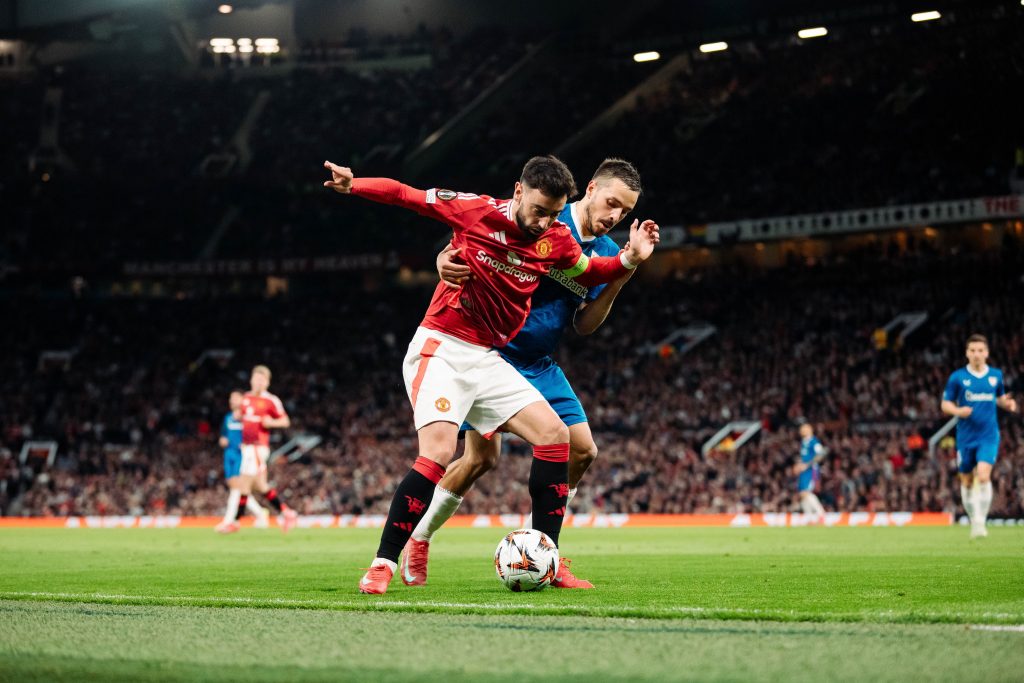 Mançester- Totenhem finalja e Bilbaos, Çelsi-Betis në Conference