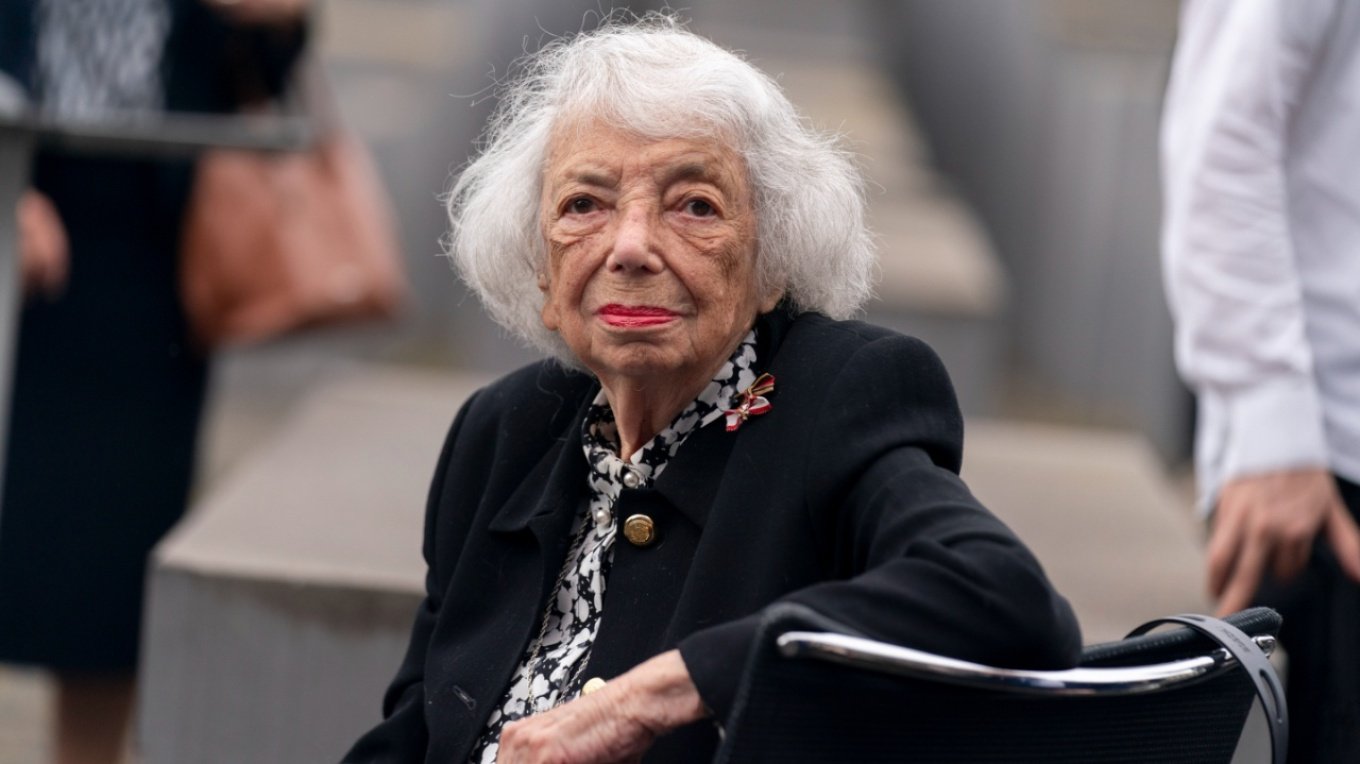 Margot Friedlander, një nga të mbijetuarat më të famshme të Holokaustit, ndërron jetë në moshën 103-vjeçare